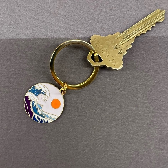 3/$12 Ocean Waves Hokusai Japanese Beach Keychain Key Ring - Picture 4 of 5